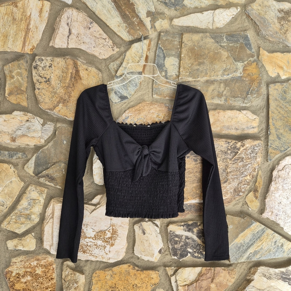 Black Long Sleeve Size M